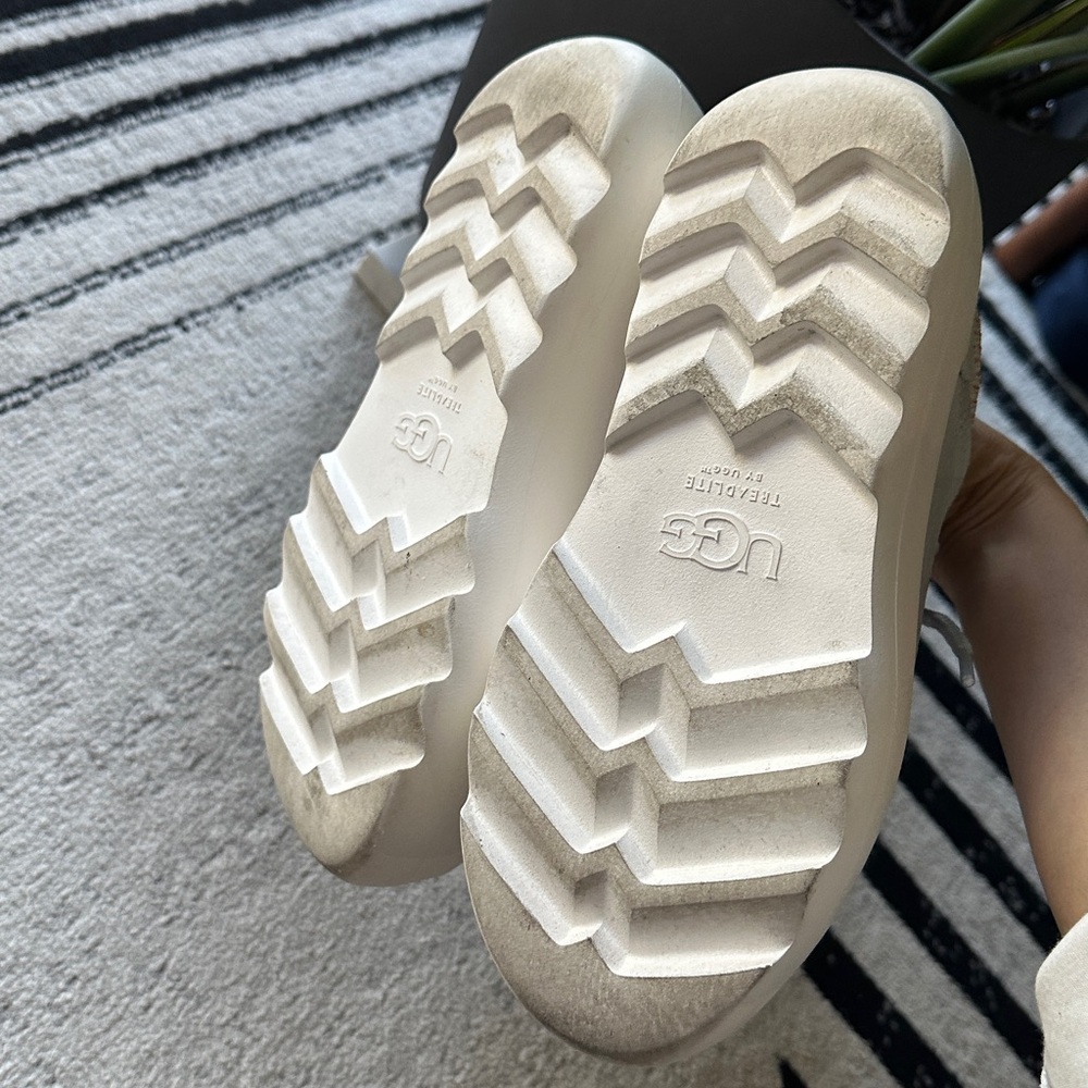 UGG Marin Mega Lace Platform Sneakers - Picture 12 of 13